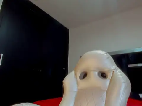 Model: Miranda_bigcock3