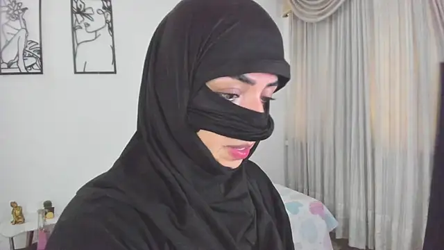 Uzra_hayed webcam