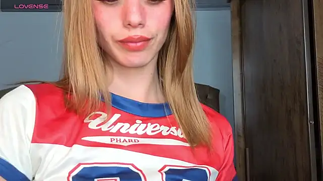 emma_wockll_t webcam