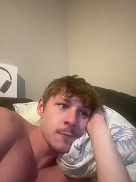 Lucas328706 webcam