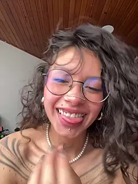 Dreanaa webcam