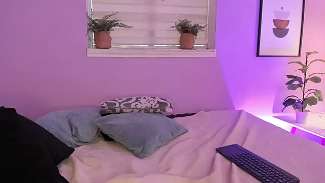 Zarabloom_ webcam