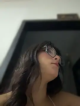 JunggSolhyum webcam