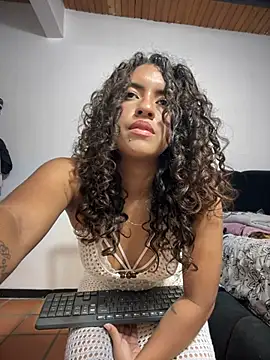 amanda_meyers's live room