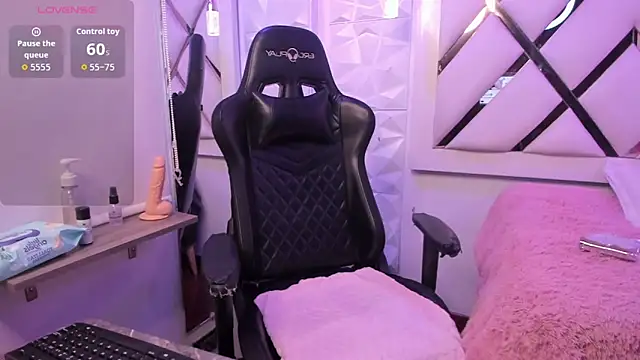 NickieNick_ webcam