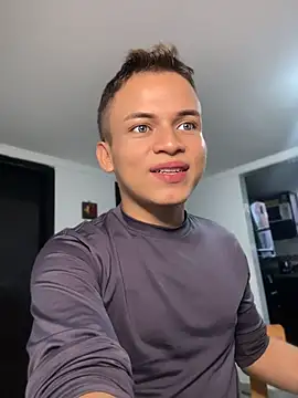 _Leo_Boy webcam