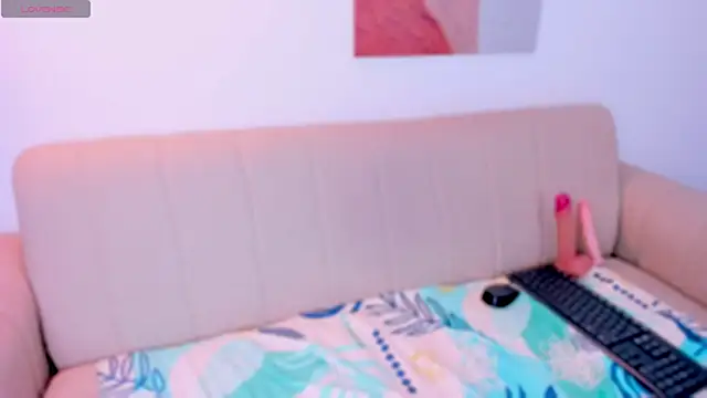 nyx_velvet webcam