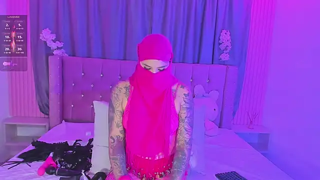 Nayla-Mouna webcam