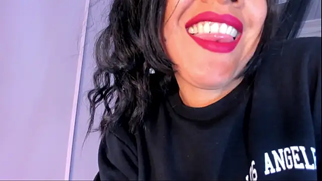 AllieBennet webcam