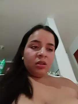 Julieth_hot-69 webcam