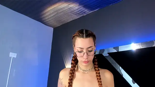 LolaGray__ webcam