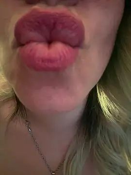 salomesweet13 webcam