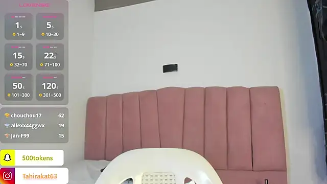 Tahira_21_ webcam