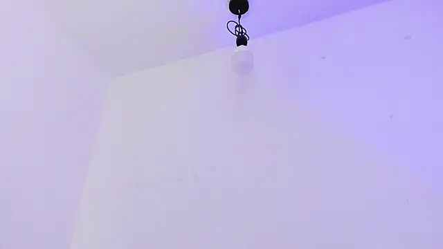 Katty_West webcam