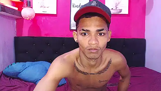 black_twinks webcam