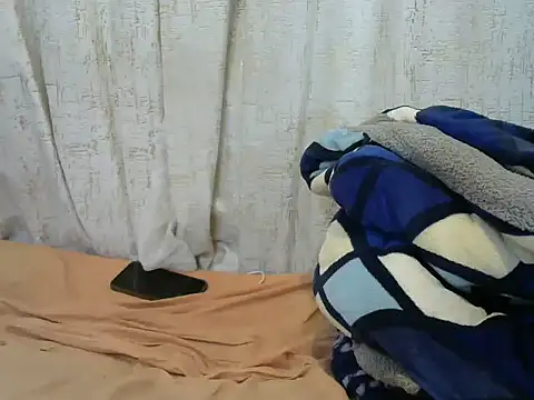 Sexymaggy12 webcam