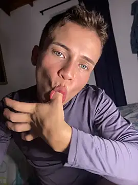 _Leo_Boy webcam