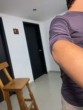 _Leo_Boy webcam