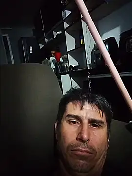 Rising_Minster live cam on StripChat