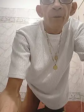 MC_ForbiddenFlavor live cam on StripChat