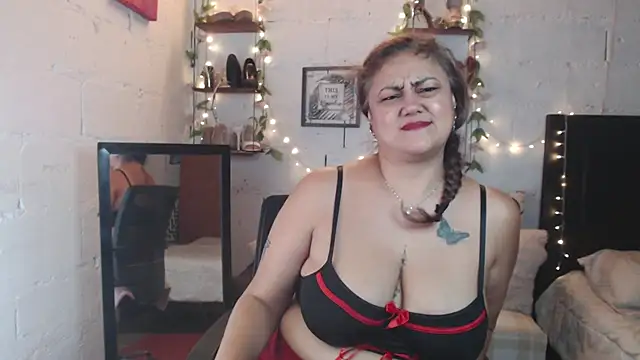 missrosario_stepmoan webcam