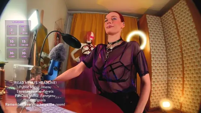Giantess_Eva webcam