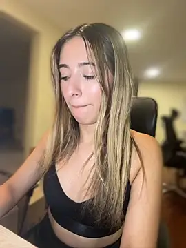 kloe__t18 webcam