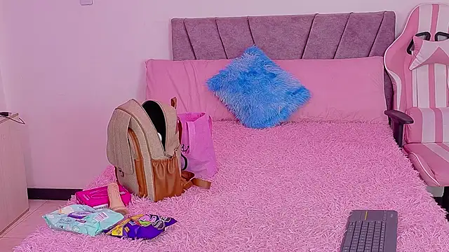 Megam_white webcam