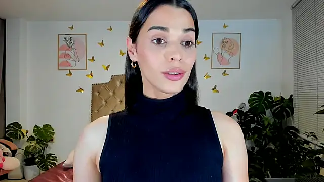 bella_grego live cam on StripChat