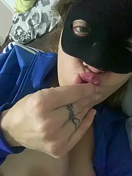 lulupiecitosamor webcam
