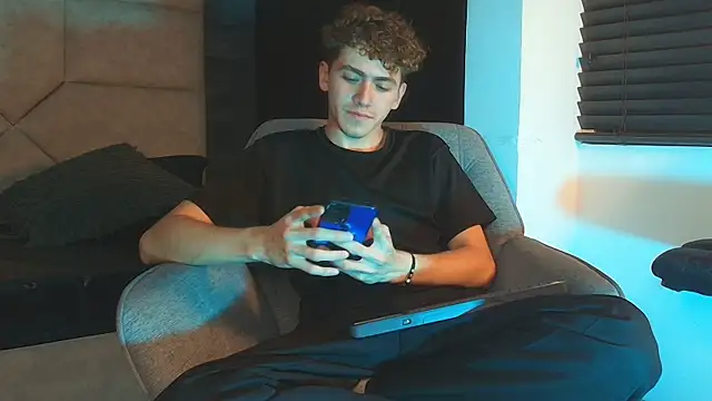 Tyler_Mcrey webcam
