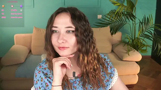 VikaCherry live cam on StripChat