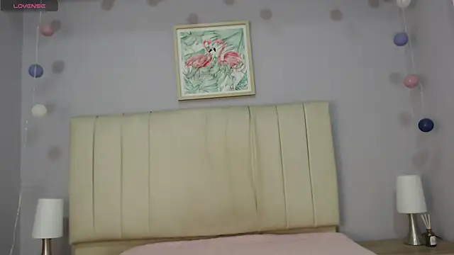 violet_rouss webcam