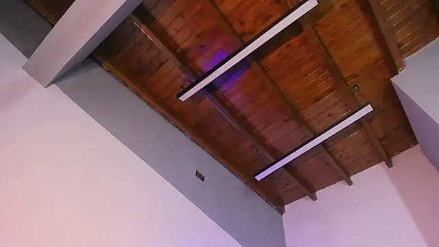 Aylaa_velt webcam
