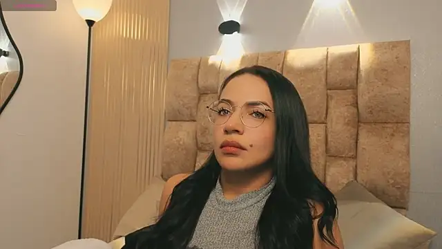 Scarlet_Jhonsonn webcam