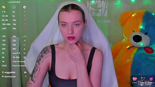 MeganNewCat webcam