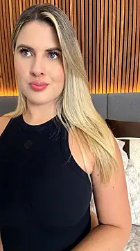 EmiilyAdams_ webcam