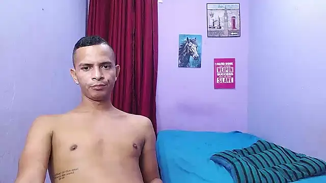 hugecocks_hot webcam