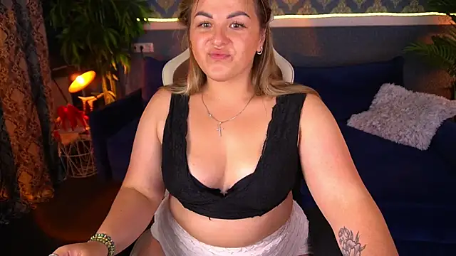 AlissyaGrayy webcam