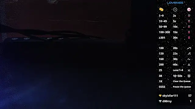 Valerymoon19 webcam