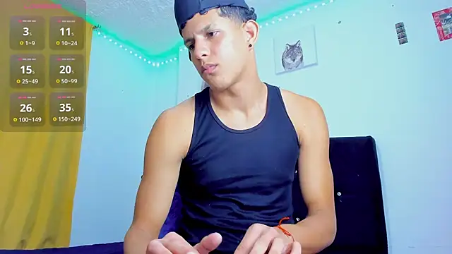theo_bigcock_ webcam