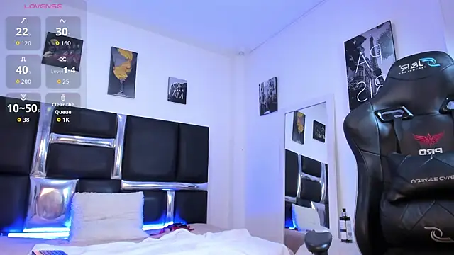 Venus_Cooperr webcam