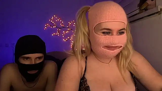 UnknownLovers webcam