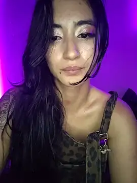 Tahara_Romanov_ webcam