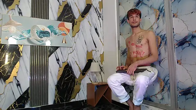 BLACK_AND_LOVER webcam