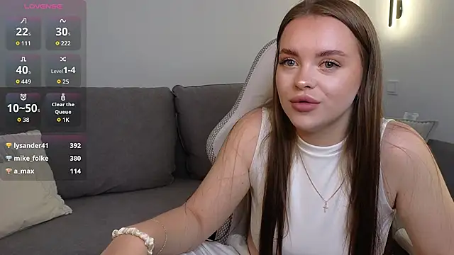 AriaRosaline webcam