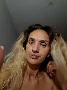 bonytayuarey18 webcam