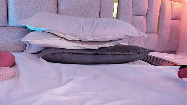 camilaa_smith_ webcam