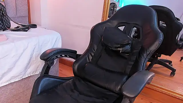 camilaa_smith_ webcam
