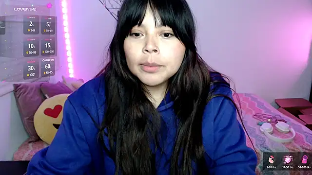 EllieMoonX webcam